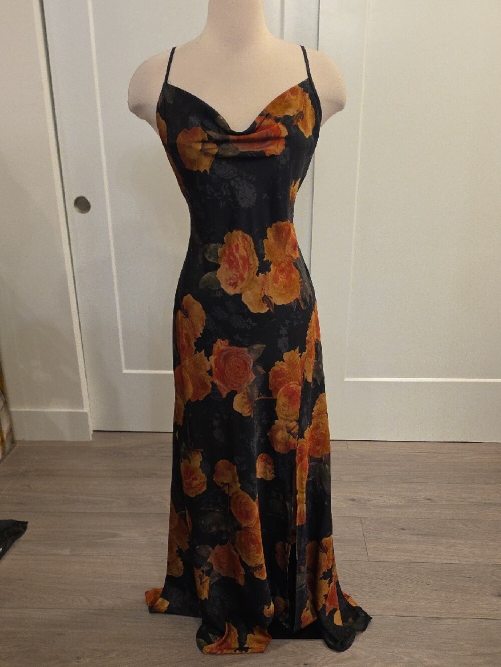 12th Tribe Black Maxi Dress w/Orange Floral Print & sexy tie back sizeL NWTS - Picture 3 of 12